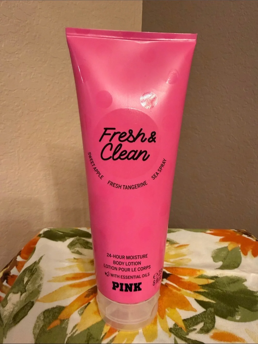 Victoria’s Secret Fresh and Clean 2 pc Set Body Mist and Body Lotion 90% Full